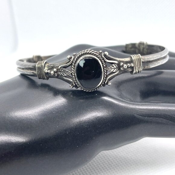 925 Sterling Silver Black Onyx Oval Cabochon Cuff Bracelet Native American VTG - Picture 6 of 16